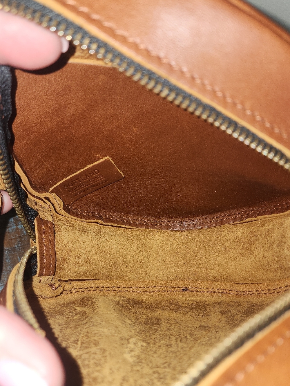Portland Leather Goods Brown Cognac Small Round Circle Crossbody Bag - Picture 10 of 16